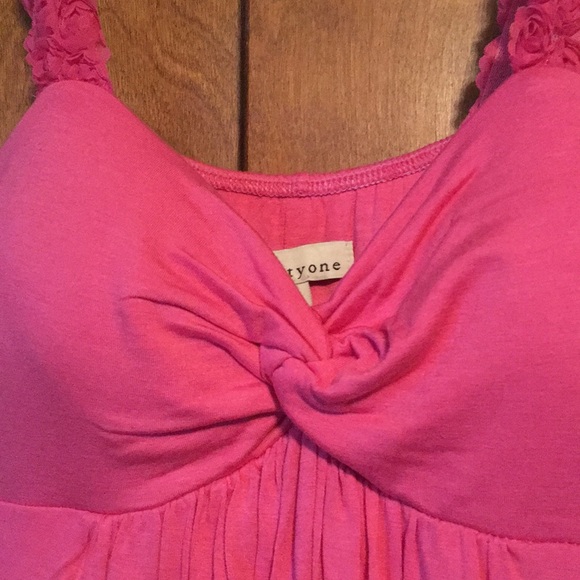 Forever 21 twist front pink top - Picture 4 of 4